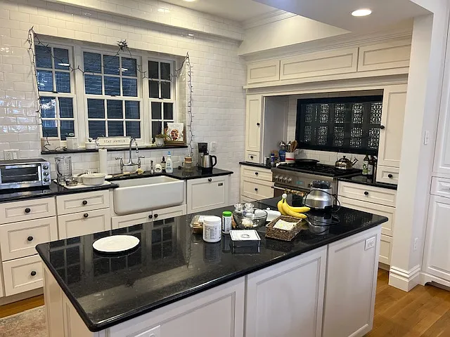 58 W Cedar St #1 — Photo 23