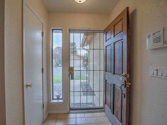 2nd image of 10501 Lagrange Park Dr NE