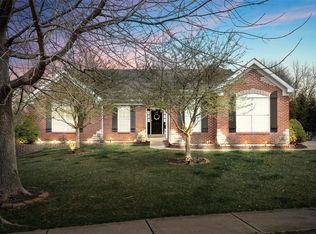 2030 Avalon Mist Cir, Dardenne Prairie, MO 63368