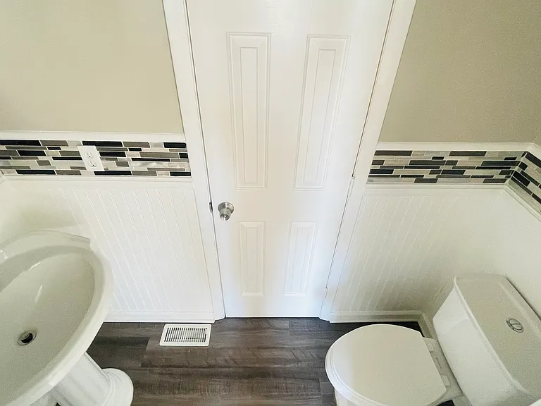1732 N Hamilton St #D — Photo 9