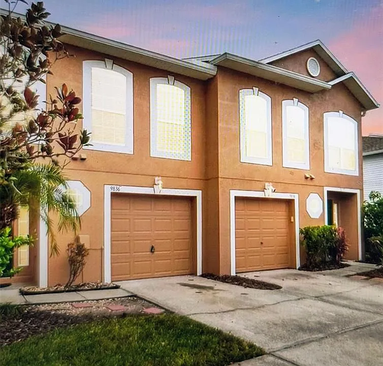 9836 Ashburn Lake Dr