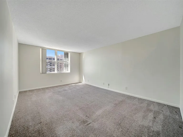 5200 N Ocean Blvd #1107B — Photo 32