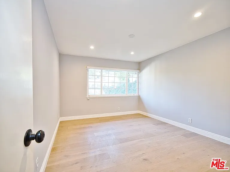 4863 Don Juan Pl — Photo 18