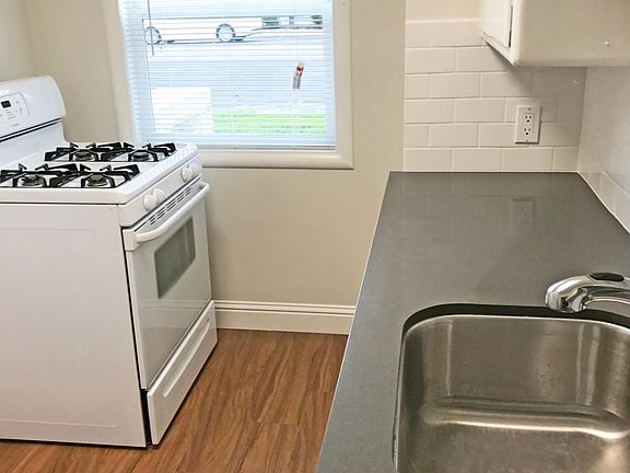 5th image of 3301 Pacific Ave APT 11