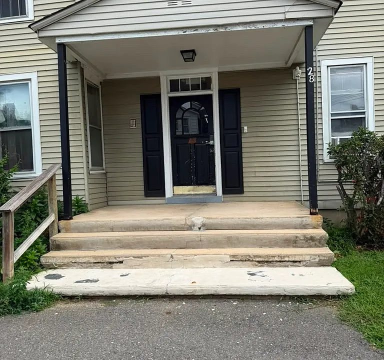 28 W Main St #6