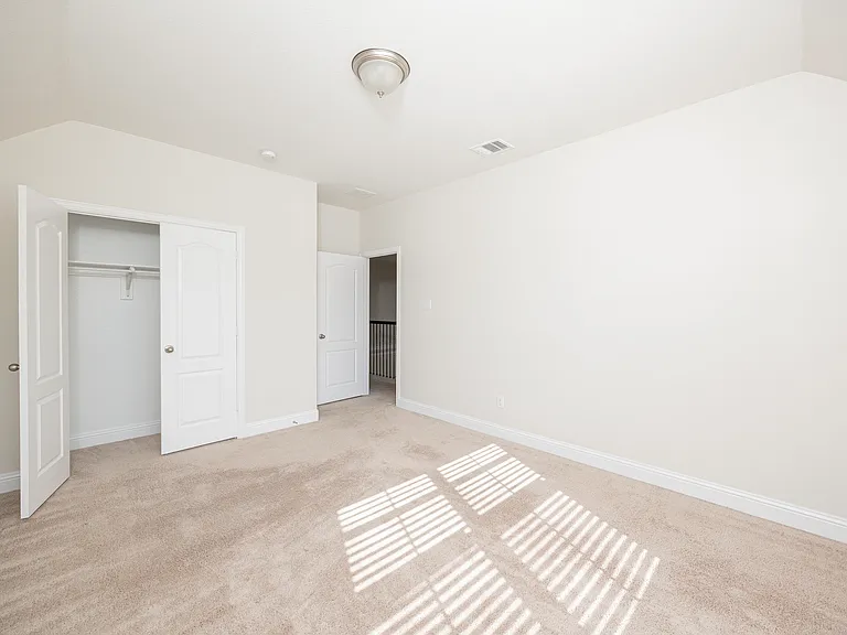 5313 Basham Ln — Photo 32