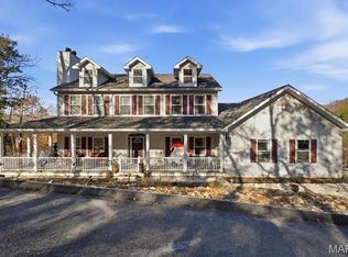 10534 Eagles Nest Dr, Hillsboro, MO
