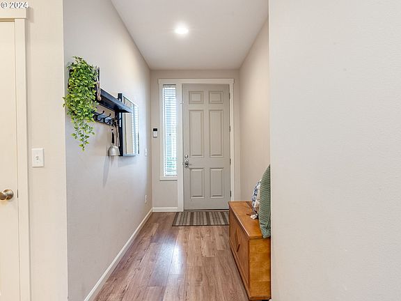 5th image of 9610 NE 104th Way