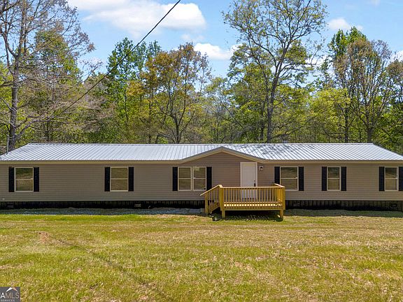 3rd image of 1715 Faye Carey Rd