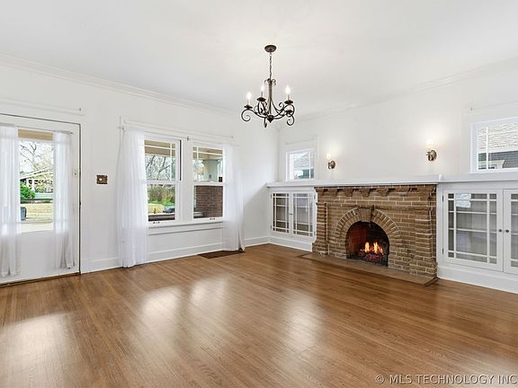 2nd image of 1855 E 16th Pl