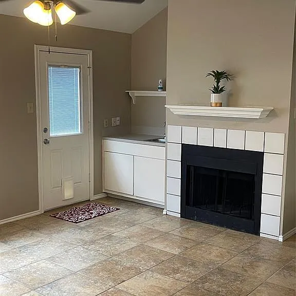 830 Mica Ln — Photo 6