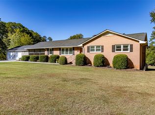 105 Hillandale Rd, Seneca, SC 29672