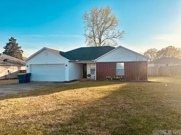 15 Newcastle Dr, Cabot, AR 72023