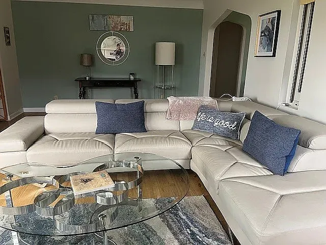 650 N San Jose Way — Photo 1