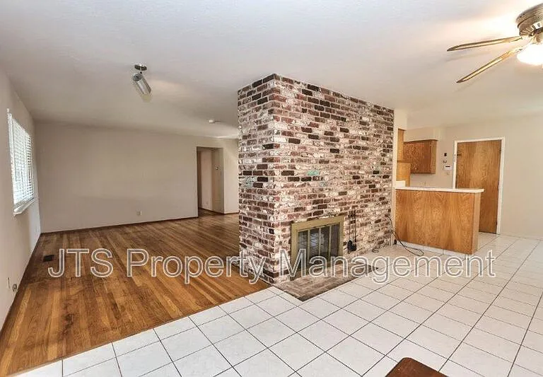 1200 Gary Way — Photo 11