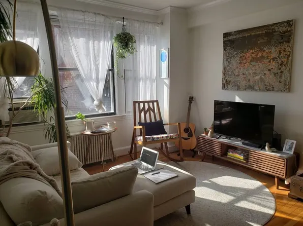 1365 Kennedy St NW APT 208, Washington, DC 20011