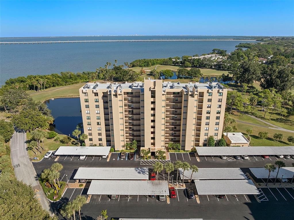 2620 Cove Cay Dr UNIT 704