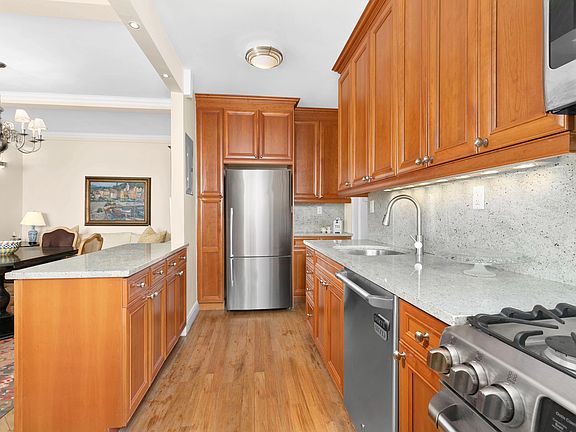 3rd image of 134 W 93rd St APT 3B