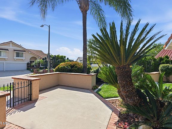 3rd image of 18525 Entrada Ct