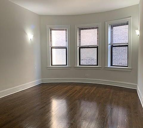 4th image of 5235 N Winthrop Ave #4E