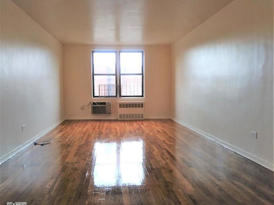 2nd image of 1902 Beverley Rd APT 1E