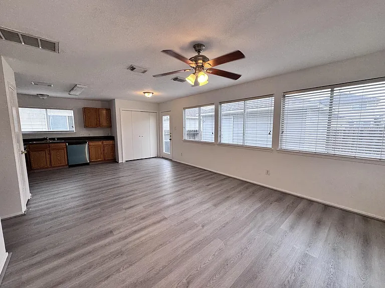 1075 Verde Trails Dr — Photo 2
