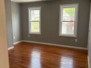 24 Harvey St FLOOR 2, New Brunswick, NJ