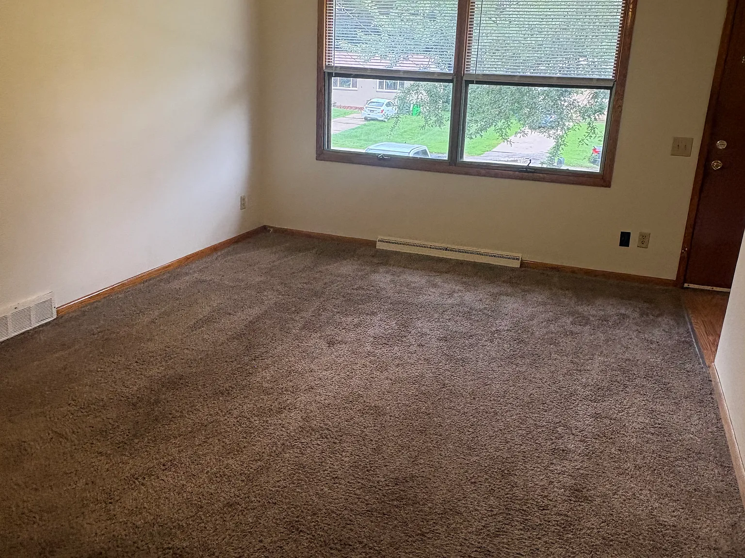 2 bed, $995 — Photo 4