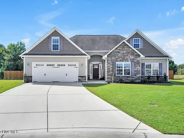 124 Regatta Way, Sneads Ferry, NC 28460