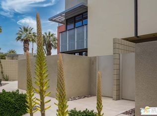 707 E Arenas Rd, Palm Springs, CA 92262