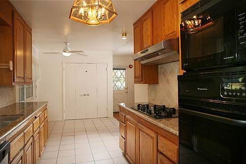 3rd image of 3516 El Camimito St