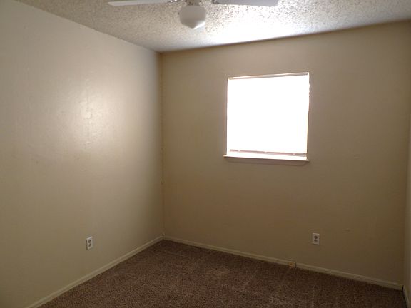 4th image of 6454 NW Columbia Ave