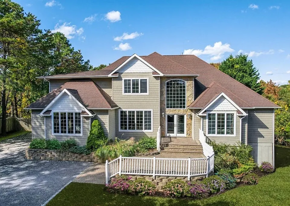 43 Blackwatch Ct