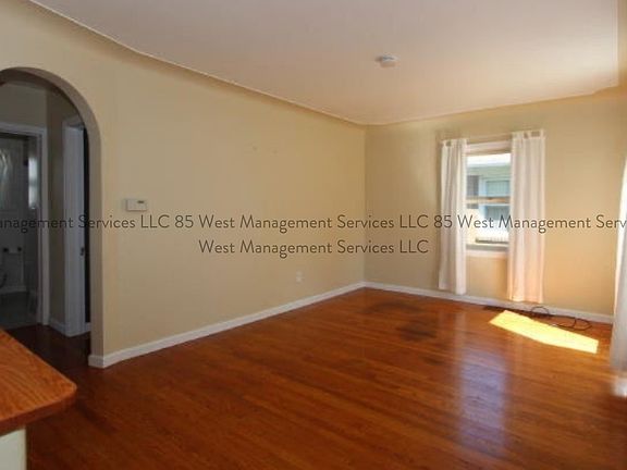 4th image of 259 Leyden Ave SW