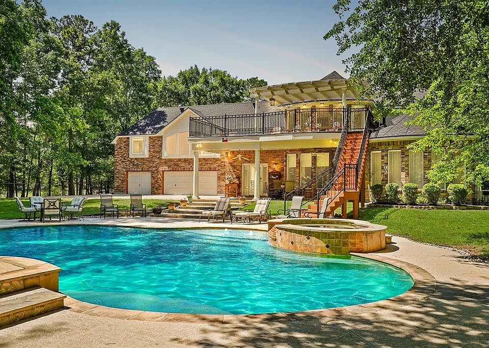 1st image of 33026 Tall Oaks Way