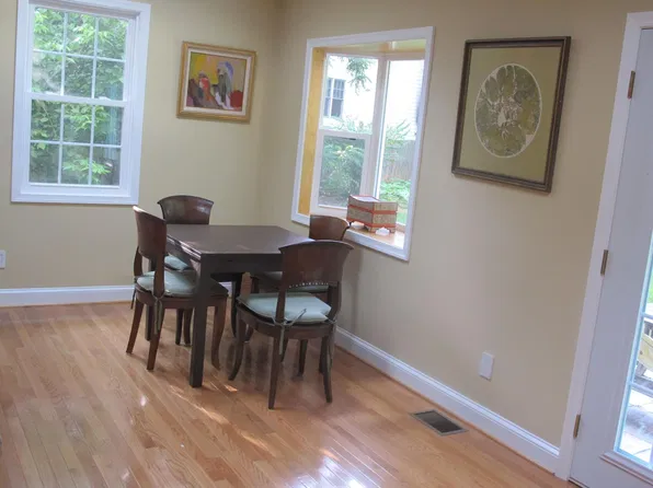 7823 Macarthur Blvd, Cabin John, MD 20818