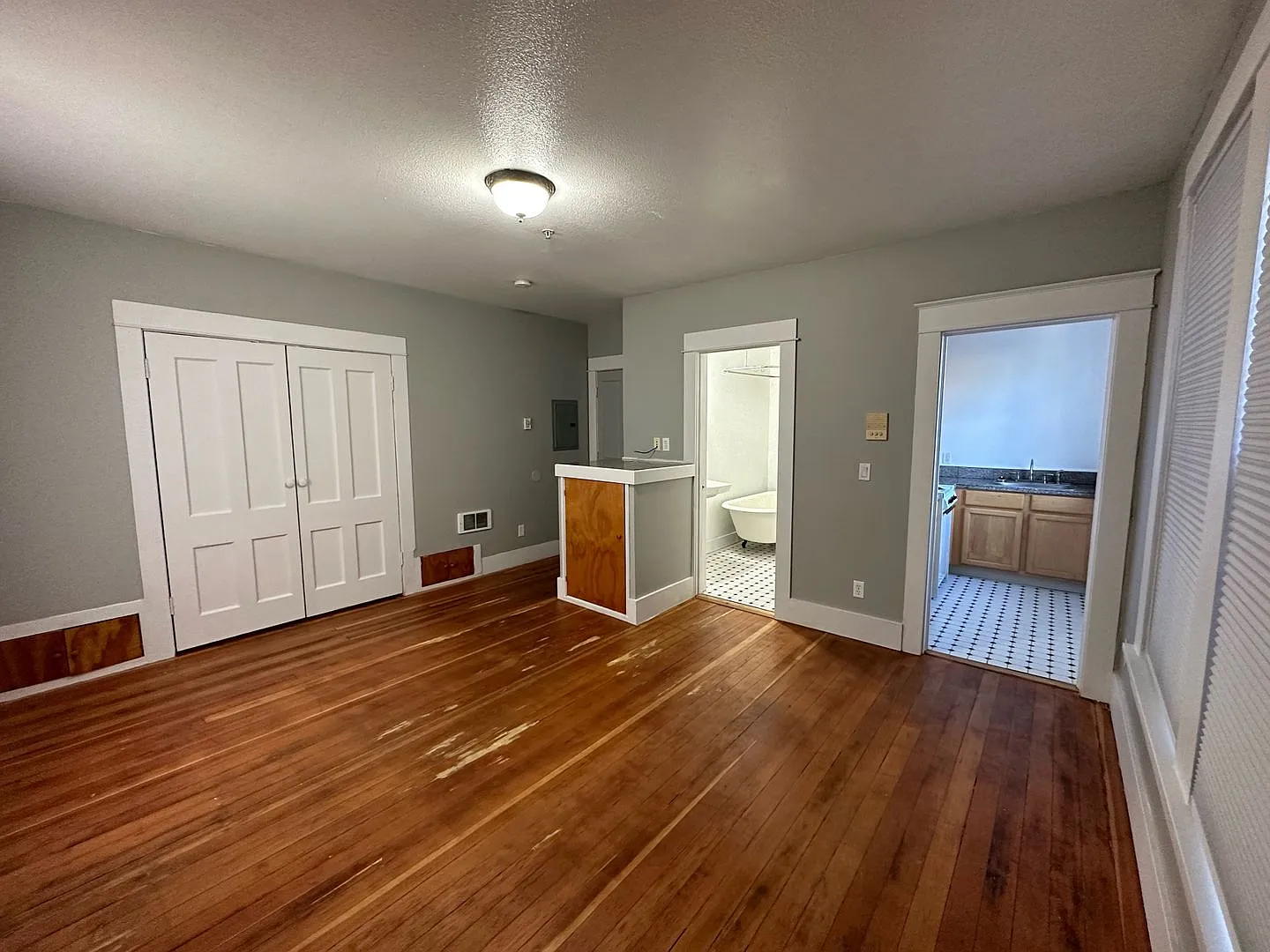Taylor Place Property — Photo 2