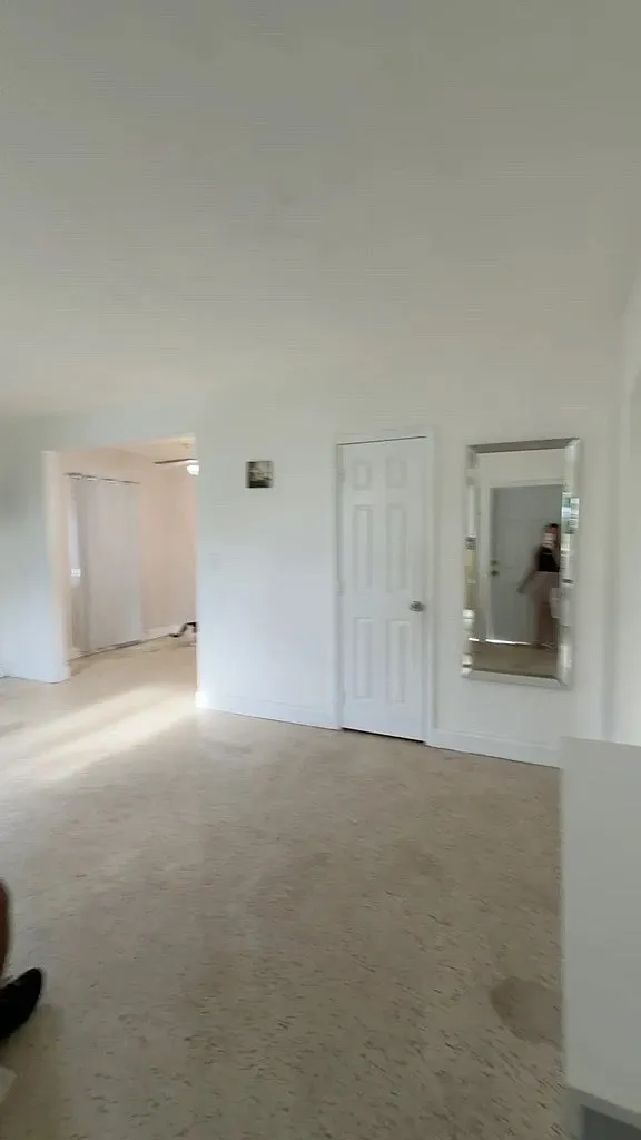 1 bed, 1150 sqft, $1,700 — Photo 2