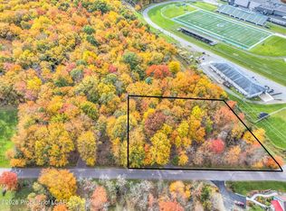 1 Fairground Rd, Dallas, PA 18612