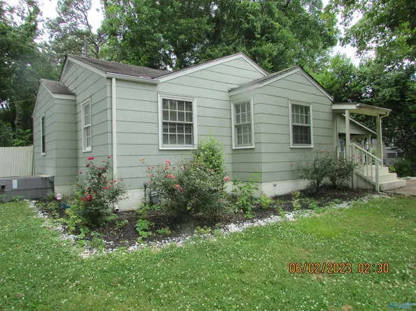807 Fairway Dr NW, Huntsville, AL 35816