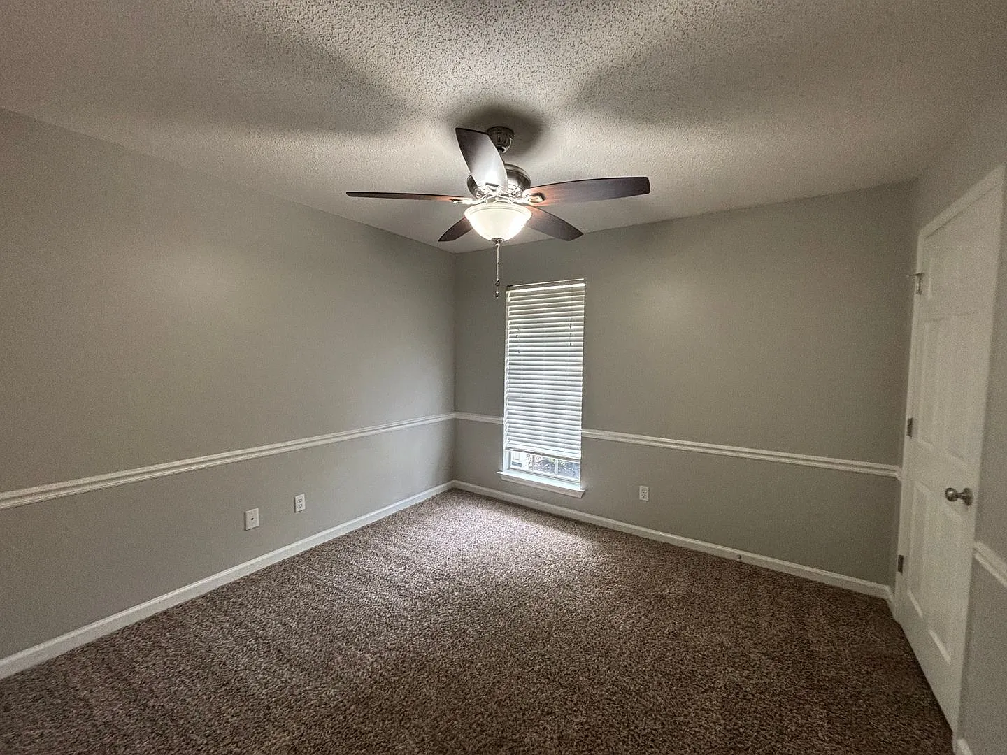 Welcome to 2573 Laurelcrest Drive! — Photo 4