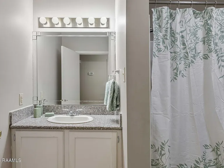 103 Wadsworth Dr #A — Photo 21