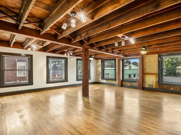 594 Locust Street125 West 6th Ave, Springfield, TN 37172