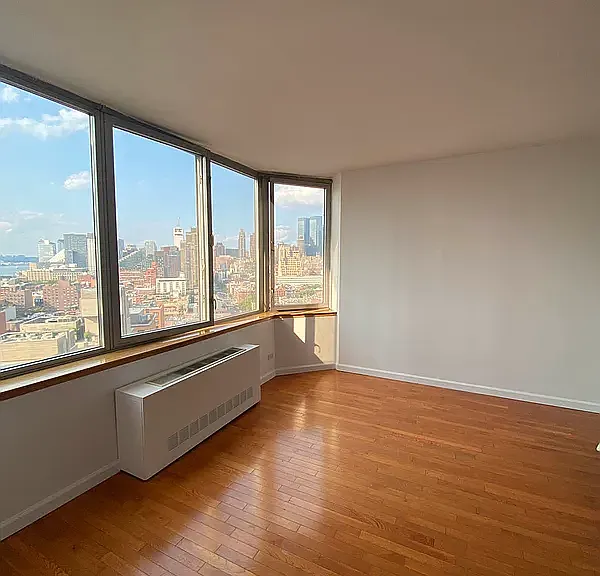500 W 43rd St #24G — Photo 4