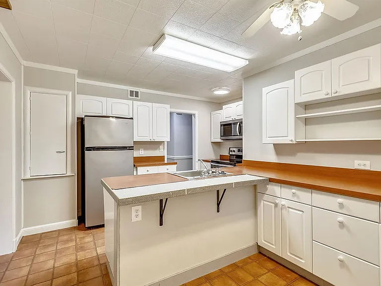 3503 E West Hwy — Photo 3