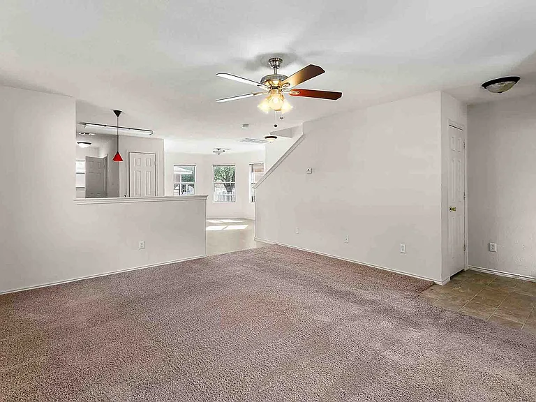 280 Strawn — Photo 12