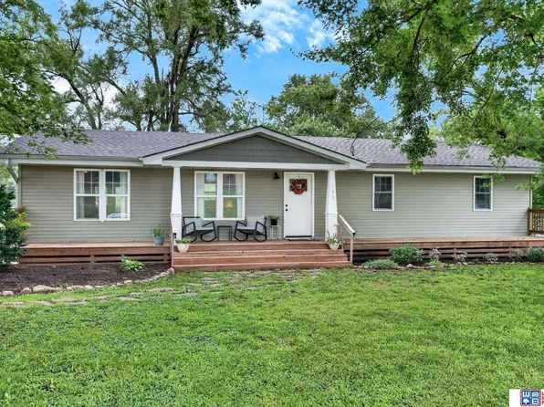535 S 1st St, Eagle, NE 68347