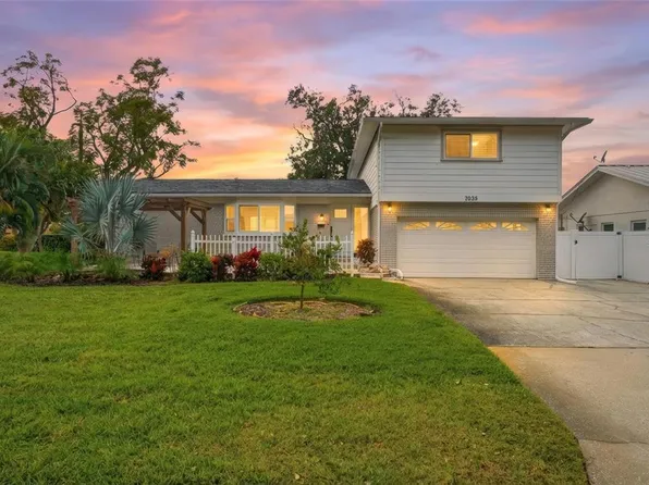 7035 14th St S, Saint Petersburg, FL 33705