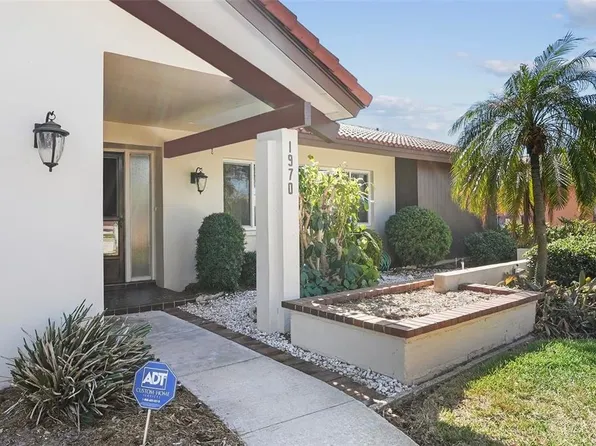 1970 Illinois Ave NE, Saint Petersburg, FL 33703
