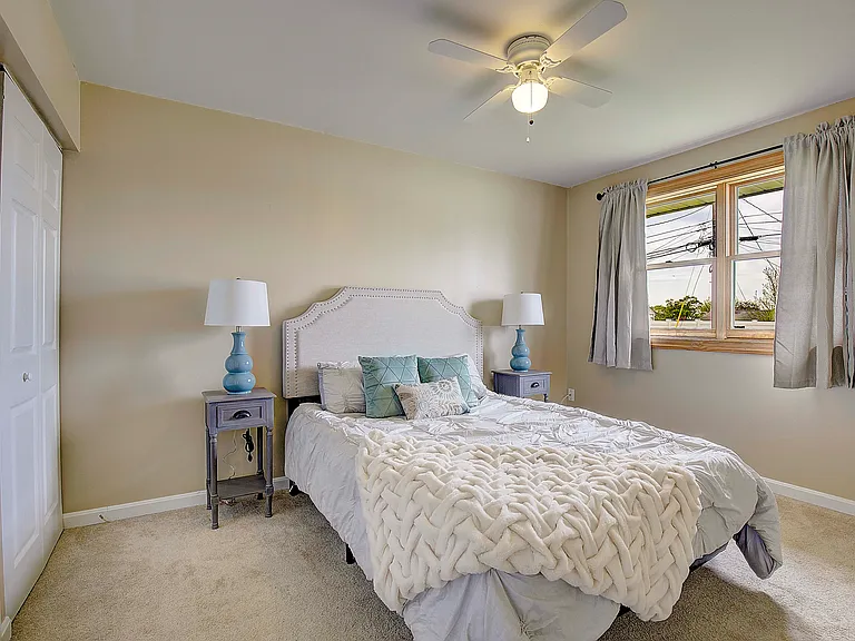 1622 Tieman Dr — Photo 11